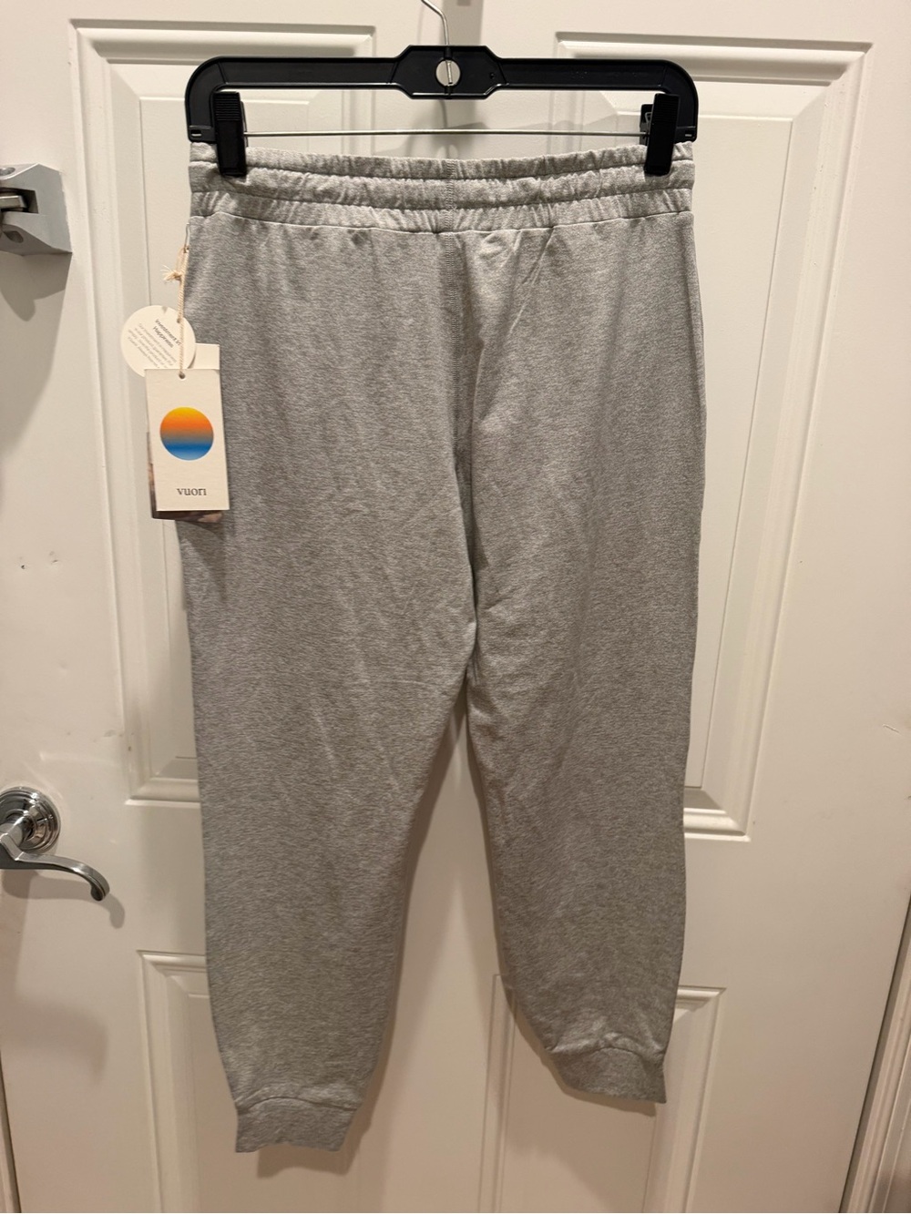 Vuori WOMEN'S XS
PERFORMANCE JOGGER *PALE
GREY HEATHER - Picture 4 of 5